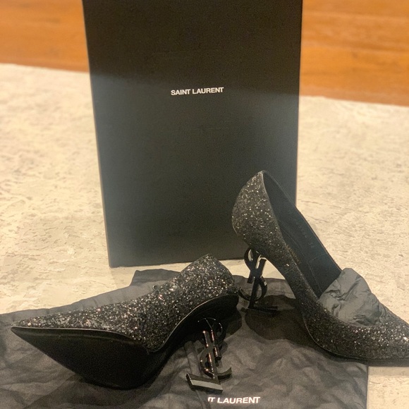 YSL Authentic Almost Brand New Sandals 👌🔥 - Picture 5 of 12